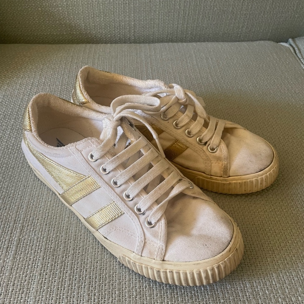 Gola Size 6 Gold and Cream Sneakers